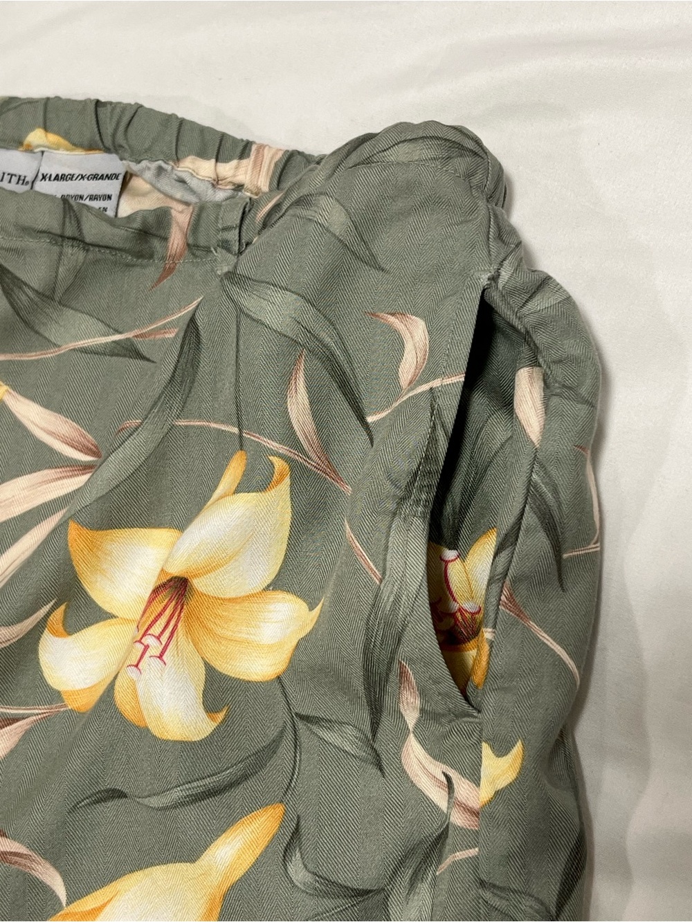Jaclyn Smith Sport Floral Drawstring Pants Sage Green Lily Print Size XL - Picture 6 of 16